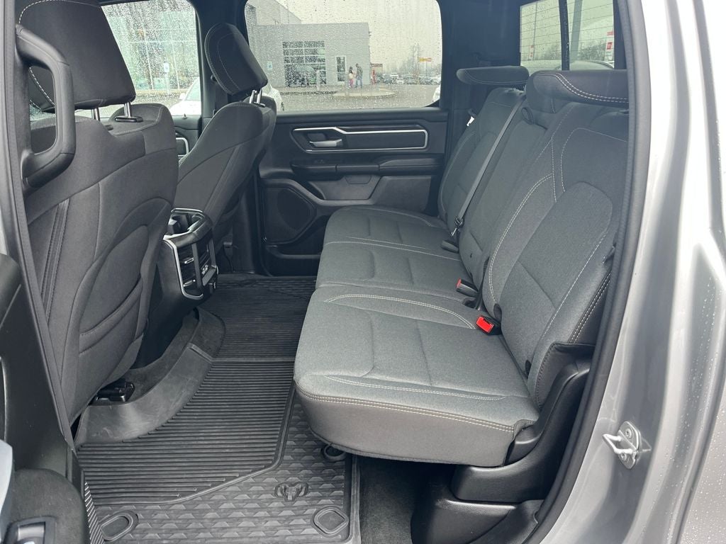 2022 RAM 1500 Big Horn Crew Cab 4x4 5'7' Box