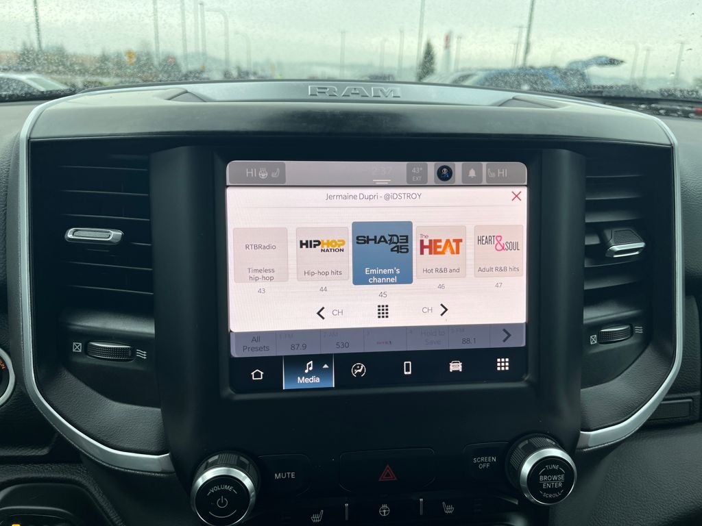 2022 RAM 1500 Big Horn Crew Cab 4x4 5'7' Box