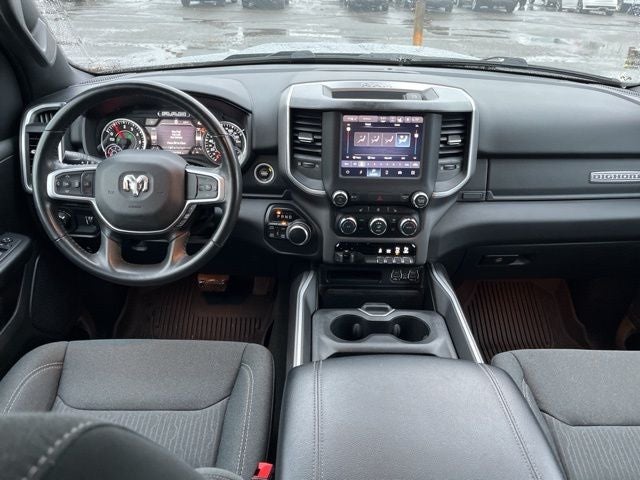 2022 RAM 1500 Big Horn Crew Cab 4x4 5'7' Box