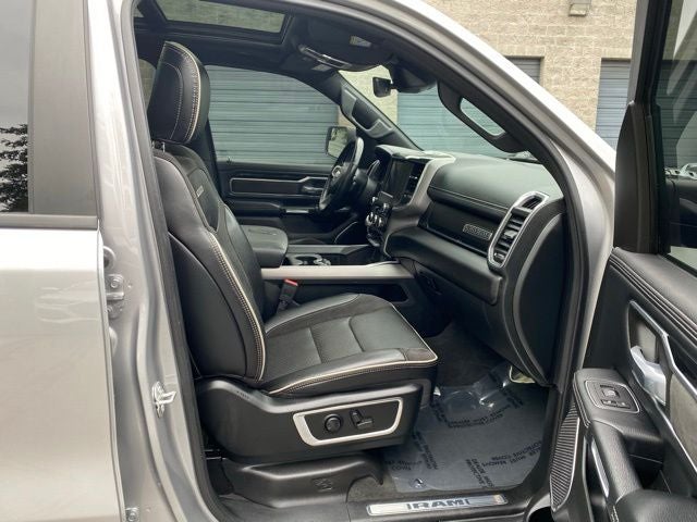 2022 RAM 1500 Laramie Crew Cab 4x4 5'7' Box