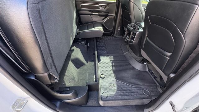 2023 RAM 1500 Laramie Crew Cab 4x4 5'7' Box