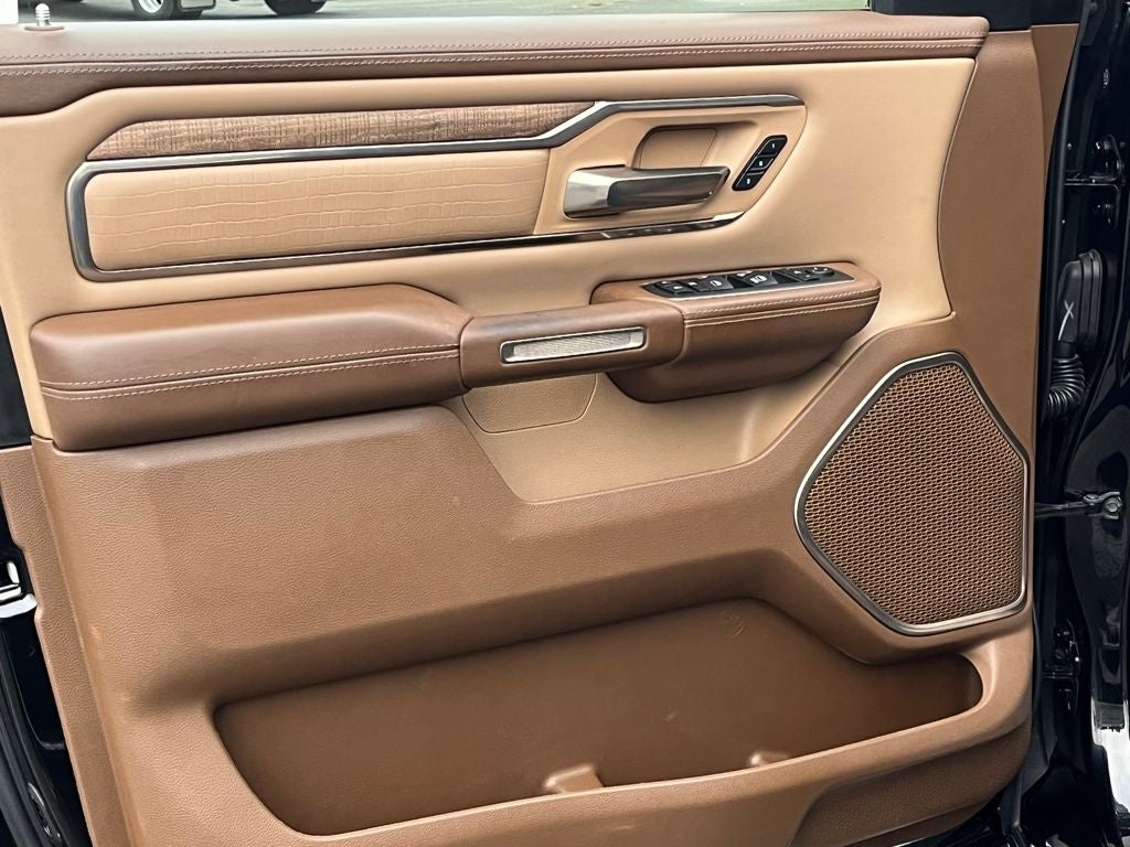 2019 RAM 1500 Longhorn Crew Cab 4x4 5'7' Box