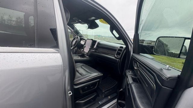 2019 RAM 1500 Limited Crew Cab 4x4 6'4' Box