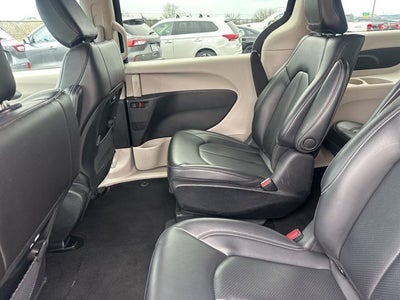2023 Chrysler Pacifica Hybrid Touring L