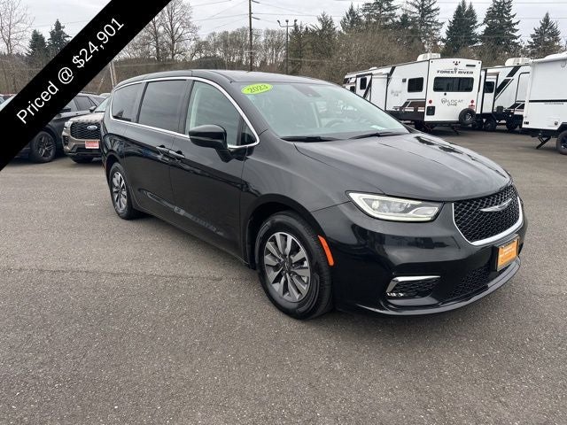 2023 Chrysler Pacifica Hybrid Touring L