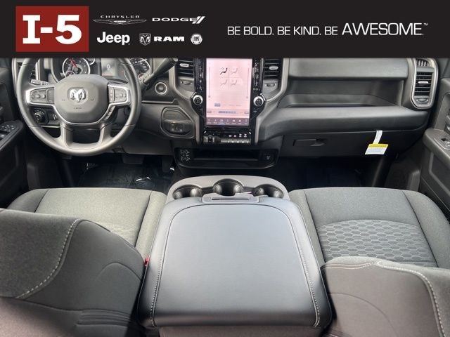 2025 RAM Ram 3500 RAM 3500 TRADESMAN CREW CAB 4X4 8' BOX