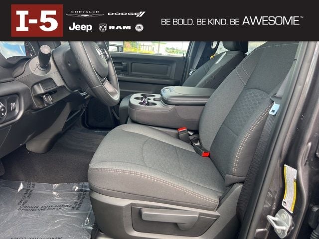 2025 RAM Ram 3500 RAM 3500 TRADESMAN CREW CAB 4X4 8' BOX