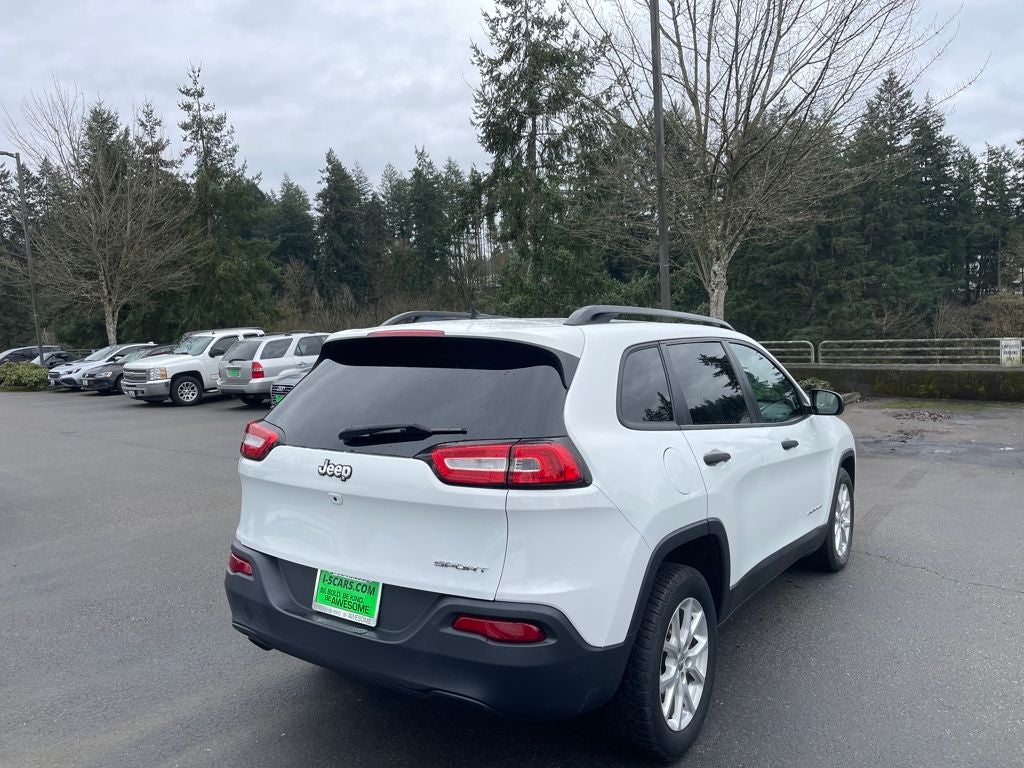 2016 Jeep Cherokee Sport