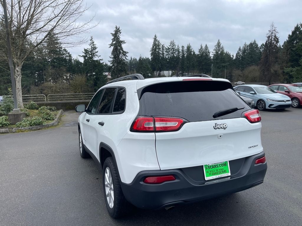 2016 Jeep Cherokee Sport