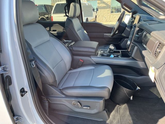 2025 Ford F-150 Lightning Lariat