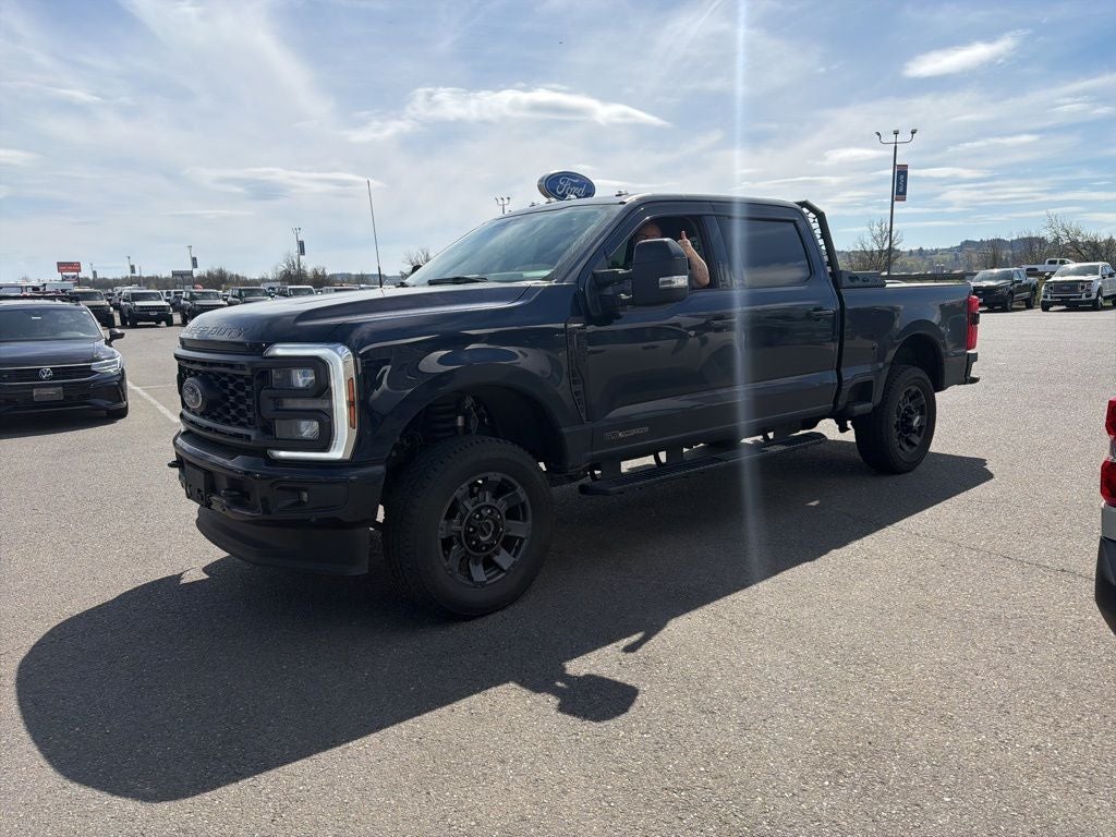 2024 Ford F-350SD Lariat