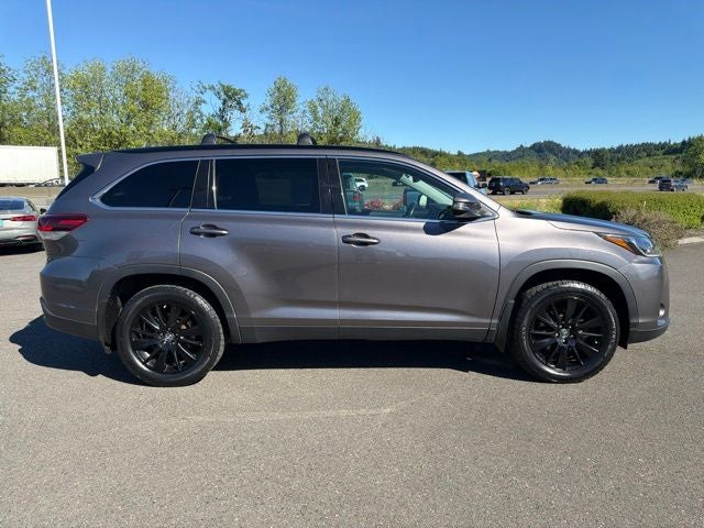 2019 Toyota Highlander SE