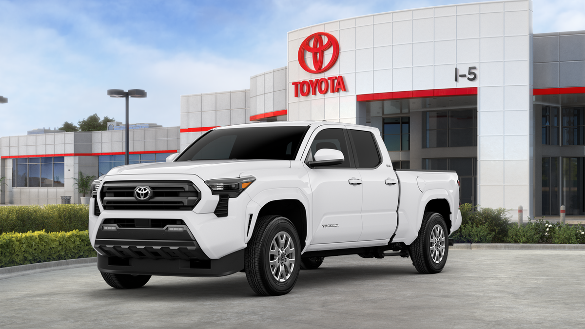 2026 Toyota Tacoma SR5