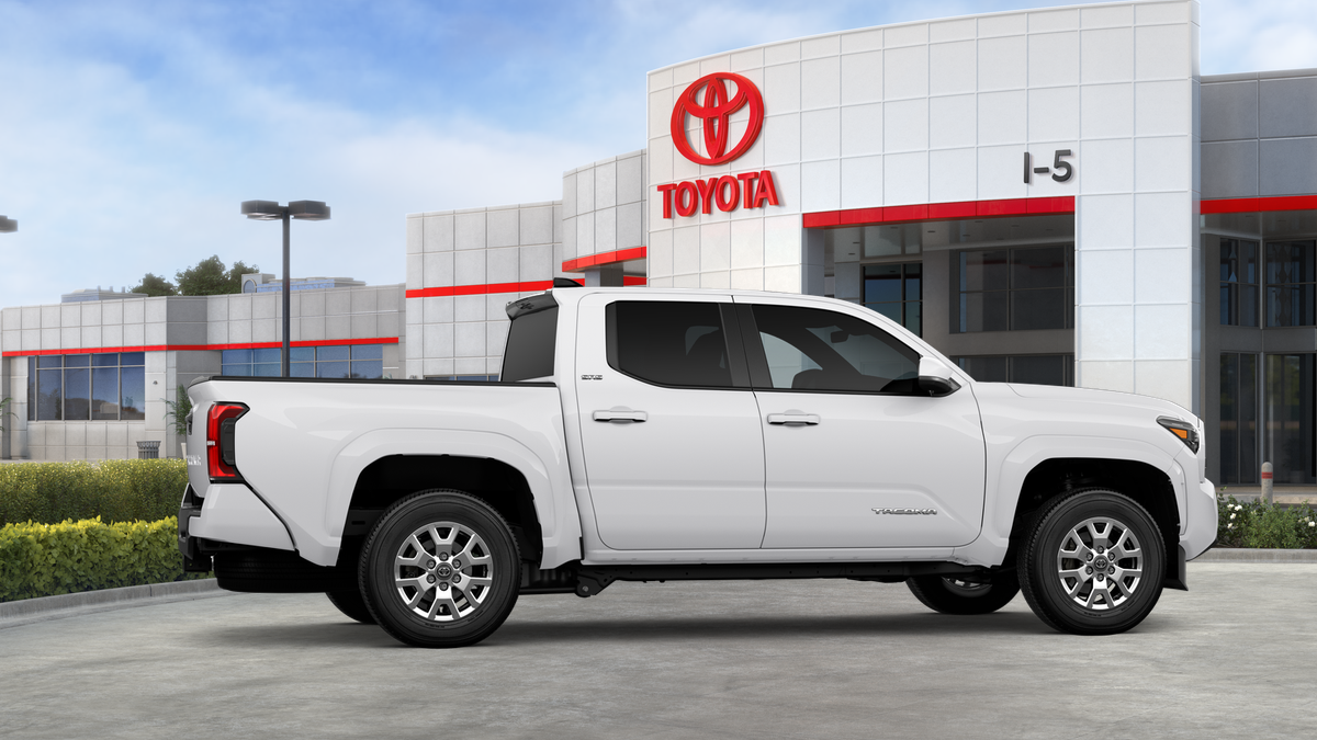 2025 Toyota Tacoma SR5