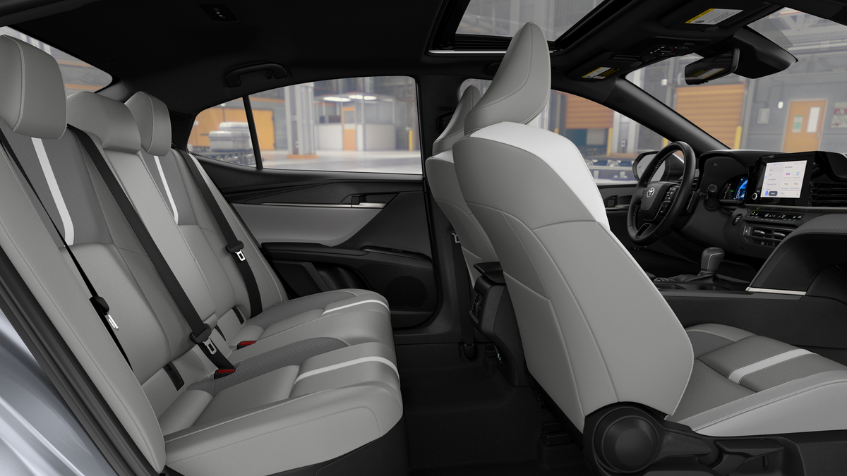 2026 Toyota Camry SE AWD