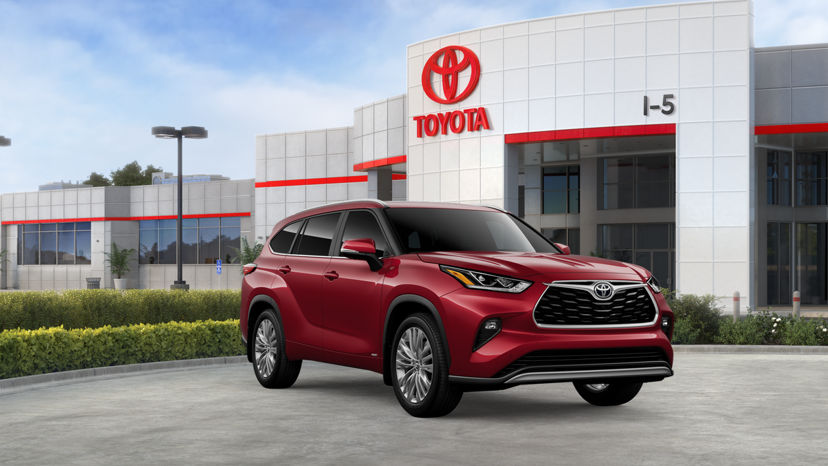 2026 Toyota Highlander Hybrid Platinum