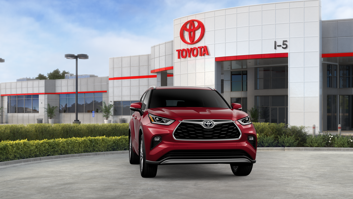 2026 Toyota Highlander Hybrid Platinum