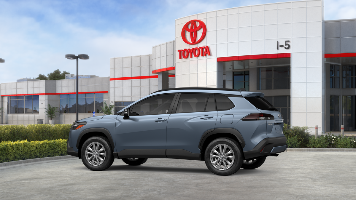 2026 Toyota Corolla Cross LE