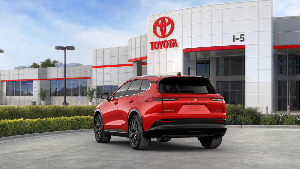 2025 Toyota Toyota Crown Signia Limited