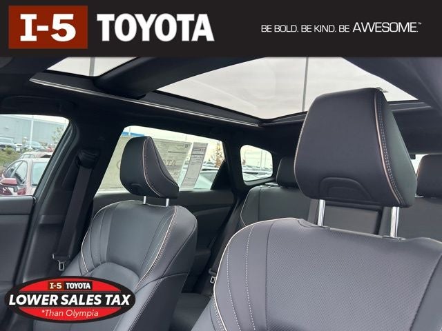 2025 Toyota Toyota Crown Signia Limited