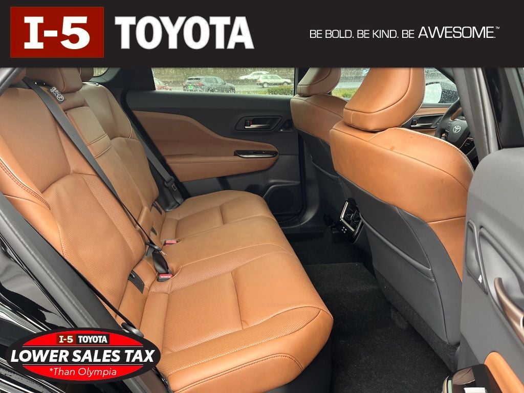 2025 Toyota Toyota Crown Signia Limited