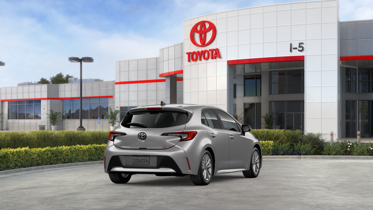 2026 Toyota Corolla Hatchback SE